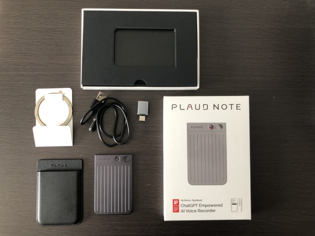 PLAUD NOTE本体と付属品